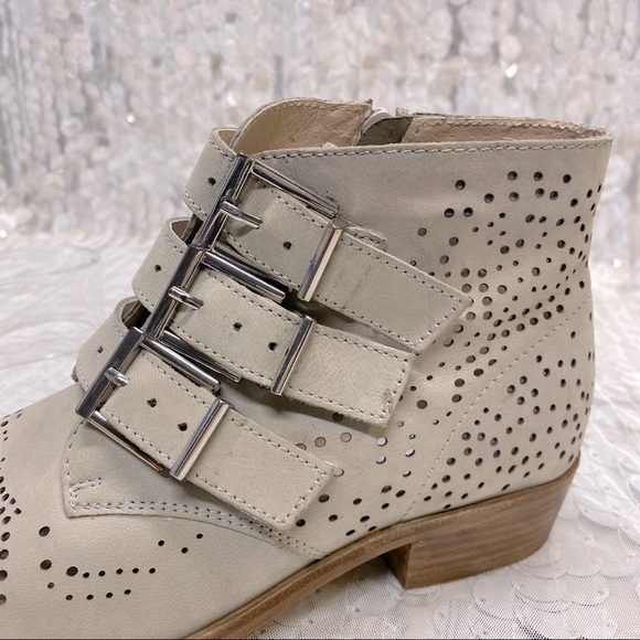 Steve Madden “Mara” - Picture 9 of 16